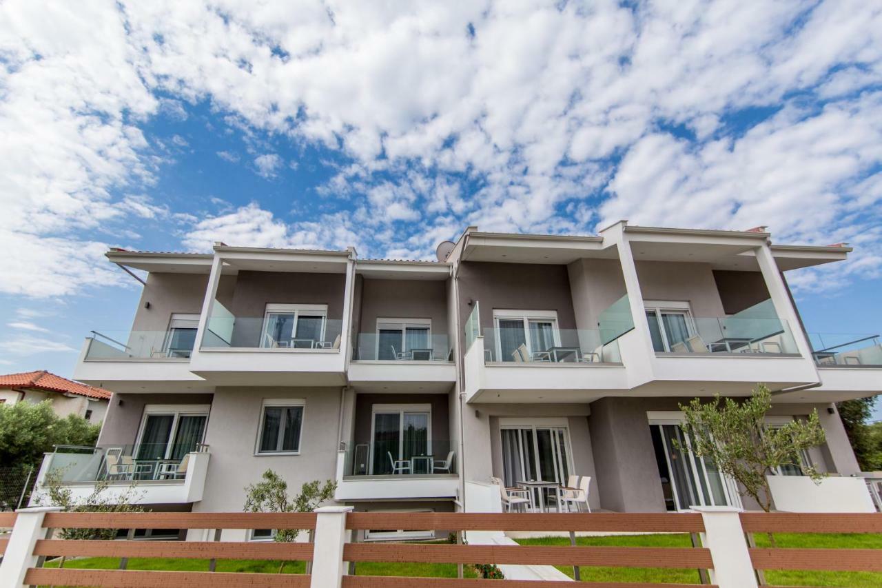 The Papoutsakis Apartments Nikiti  Luaran gambar