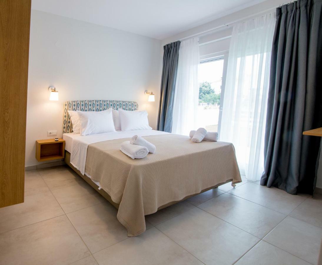 The Papoutsakis Apartments Nikiti  Luaran gambar